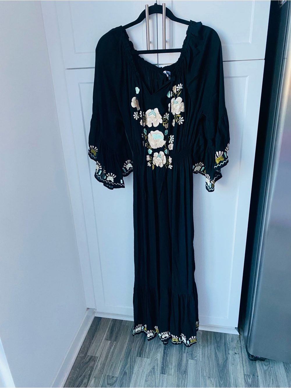 Bali Queen womens bohemian OS black floral embroidery maxi dress